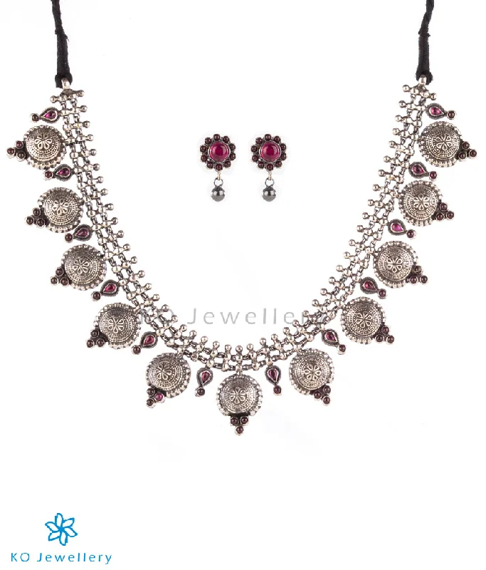 The Vartula Silver Necklace