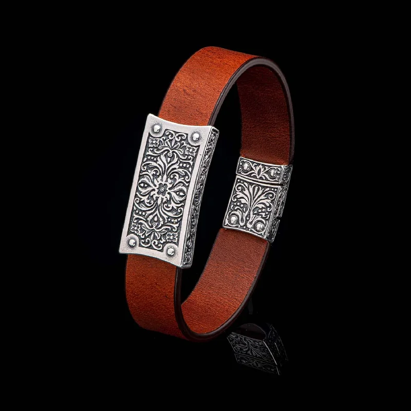 William Henry Venice-Silver/Brown Bracelet in Sterling Silver with Double Sided Leather Bracelet, La