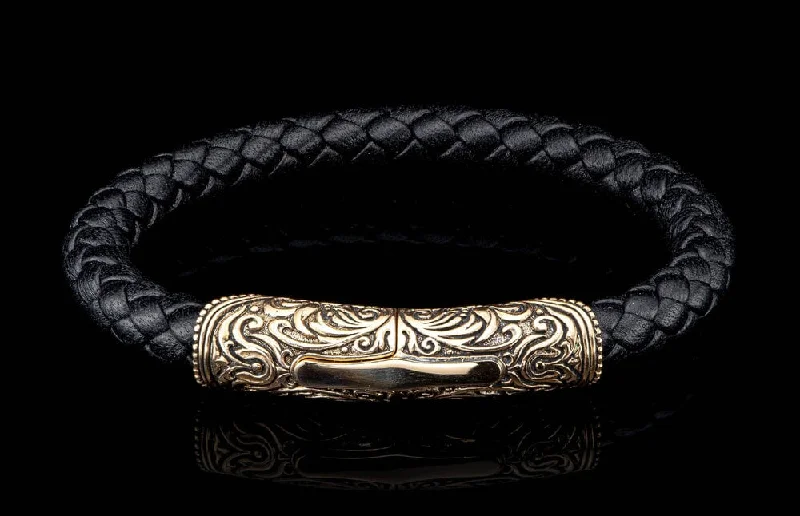 MILAN - BRONZE/BLACK
BRAIDED LEATHER BRACELET WITH SCULPTED BRONZE