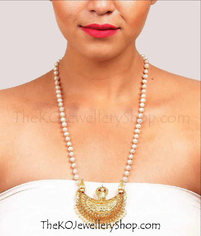 The Viloma Kokkethathi Silver Pearl Necklace